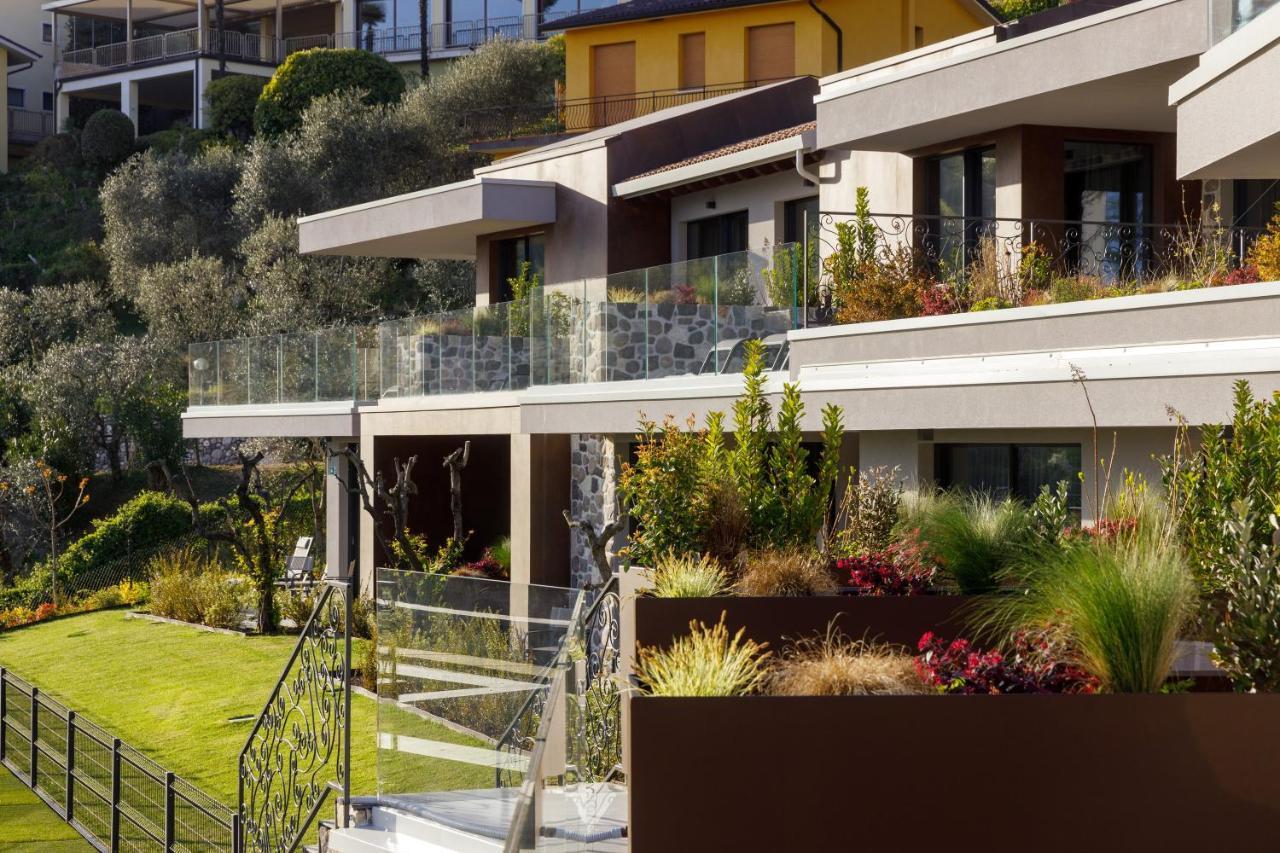 Deville & Spa Costermano Bagian luar foto