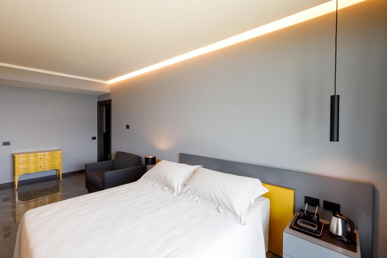 Deville & Spa Costermano Bagian luar foto